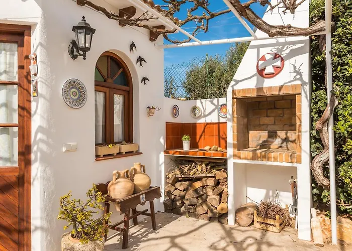 Tolo 3 Bedroom Villa, Cala'n Blanes * Cala'N Blanes (Menorca)